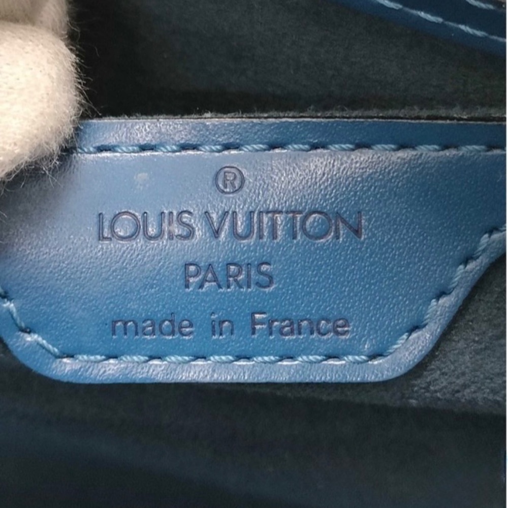 LOUIS VUITTON Epi Soufflot Hand Bag Blue includes dust bag. - Picture 6 of 10